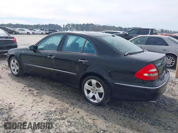 2004 Mercedes-Benz E-Class 5.0L with VIN WDBUF70J64A489519, listed as a IAAI auction lot 41675167 with 226,361 mi miles. Bid and sale history available at carsss.com. Image 3.