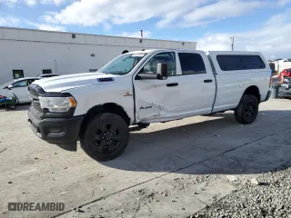 2019 Ram 2500 Tradesman with VIN 3C6UR5HL7KG683422, listed as a Copart auction lot 84282494 with 0 mi miles and Salvage Title. Bid and sale history available at carsss.com. Image 1.