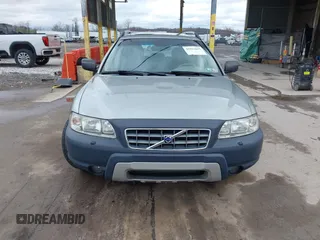 2005 Volvo XC70 with VIN YV1SZ592251196728, listed as a IAAI auction lot 41911635 with 140,228 mi miles and . Bid and sale history available at DreamBid. Image 6.