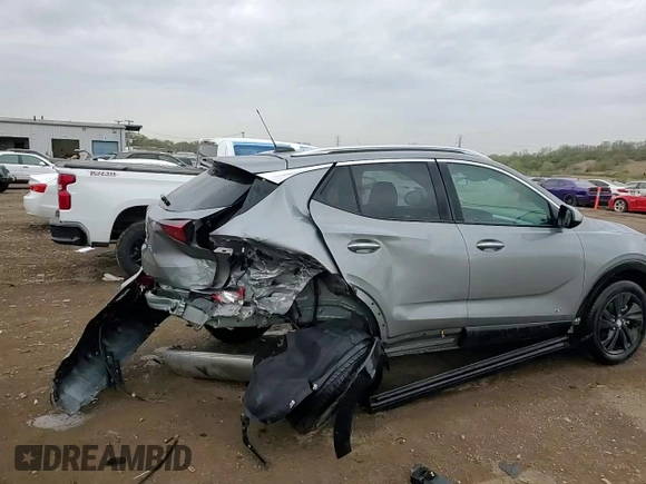 2025 Buick Encore GX Sport Touring с VIN KL4AMDSL1SB006771, выставлен на аукционе Copart как лот 54868335 с пробегом 2 795 миль миль и Списание • Salvage title. История ставок и продаж доступна на DreamBid. Изображение 14.