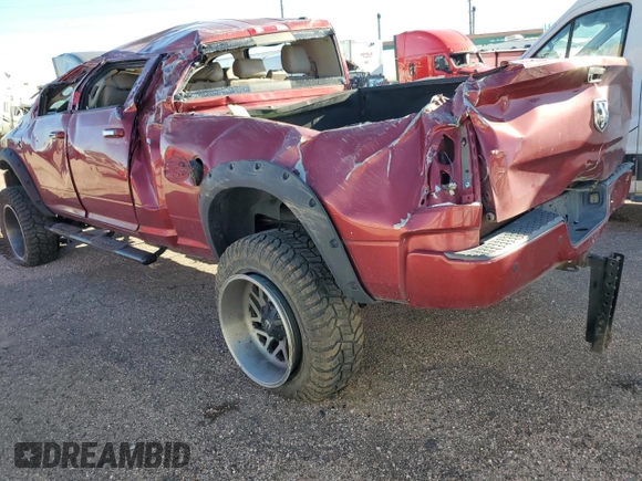 2011 Dodge 3500 SLT z VIN 3D73Y3HL1BG555078, wystawiony jako Copart lot #73000544 z przebiegiem Nie podano mil oraz Szkody całkowita. Historia ofert i sprzedaży dostępna na DreamBid. Obrazek 2.