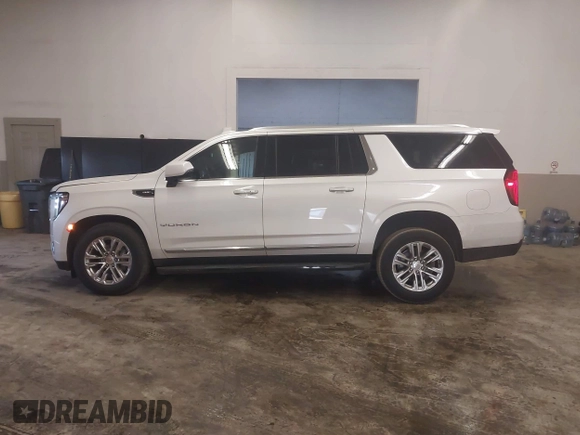 2021 GMC Yukon XL SLT with VIN 1GKS2GKD1MR421646, listed as a IAAI auction lot 41453288 with 48,855 mi miles. Bid and sale history available at carsss.com. Image 14.
