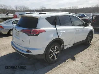 2018 Toyota RAV4 XLE with VIN JTMWFREV0JJ730682, listed as a Copart auction lot 46587675 with 38,526 mi miles and Salvage Title. Bid and sale history available at carsss.com. Image 3.