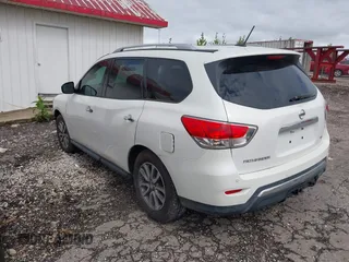 2014 Nissan Pathfinder SL with VIN 5N1AR2MN1EC617999, listed as a IAAI auction lot 42224316 with 93,215 mi miles and . Bid and sale history available at DreamBid. Image 3.