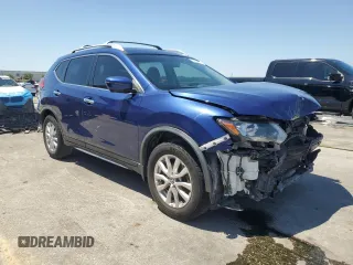 2017 Nissan Rogue SV z VIN JN8AT2MTXHW141702, wystawiony jako Copart lot #53534015 z przebiegiem 120 523 mil mil oraz Szkoda całkowita • Salvage title. Historia ofert i sprzedaży dostępna na DreamBid. Obrazek 4.