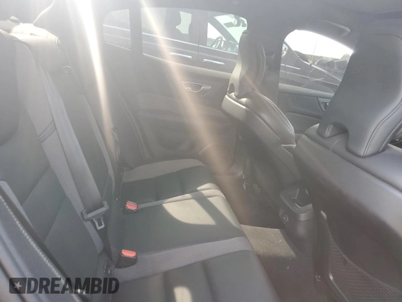 2024 Volvo S60 Plus Black Edition с VIN 7JRL12TH3RG308082, выставлен на аукционе Copart как лот 60137305 с пробегом 33 904 миль миль и Списание • Salvage title. История ставок и продаж доступна на DreamBid. Изображение 10.