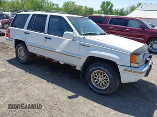 1995 Jeep Grand Cherokee Limited с VIN 1J4GZ78Y0SC749626, выставлен на аукционе IAAI как лот 42233502 с пробегом 320 874 миль миль и . История ставок и продаж доступна на DreamBid. Изображение 1.