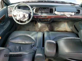 1996 Mercury Grand Marquis LS z VIN 2MELM75W9TX687572, wystawiony jako Copart lot #88784795 z przebiegiem 183 789 mil mil oraz Szkoda całkowita • Salvage title. Historia ofert i sprzedaży dostępna na DreamBid. Obrazek 8.