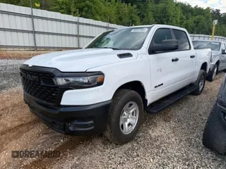 2025 Ram 1500 Tradesman z VIN 1C6RREGG8SN552310, wystawiony jako Copart lot #56547005 z przebiegiem 9 767 mil mil oraz Szkoda całkowita • Salvage title. Historia ofert i sprzedaży dostępna na DreamBid. Obrazek 1.