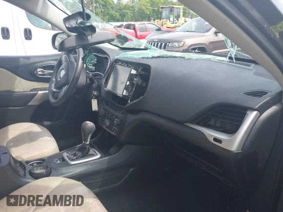 2018 Jeep Cherokee Latitude Tech Connect с VIN 1C4PJLCB3JD607790, выставлен на аукционе IAAI как лот 42482247 с пробегом 172 655 миль миль и . История ставок и продаж доступна на DreamBid. Изображение 5.