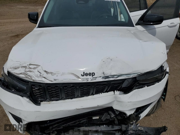 2024 Jeep Grand Cherokee Limited z VIN 1C4RJHBG2RC680203, wystawiony jako Copart lot #53930325 z przebiegiem 12 926 mil mil oraz Czysty tytuł • Clean title. Historia ofert i sprzedaży dostępna na DreamBid. Obrazek 12.