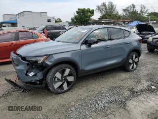 2023 Volvo C40 Recharge Pure Electric Plus with VIN YV4ED3GL1P2063793, listed as a Copart auction lot 45872694 with 815 mi miles. Bid and sale history available at carsss.com. Image 1.