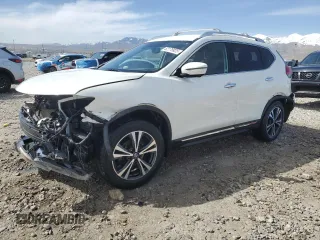 2017 Nissan Rogue SV z VIN JN8AT2MV5HW284848, wystawiony jako Copart lot #52179925 z przebiegiem 123 897 mil mil oraz Szkoda całkowita • Salvage title. Historia ofert i sprzedaży dostępna na DreamBid. Obrazek 1.