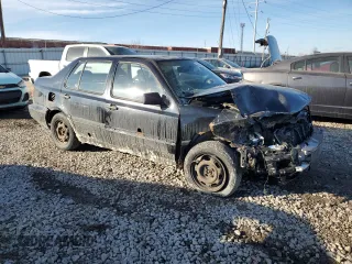 1998 Volkswagen Jetta TDI z VIN 3VWRF81H1WM119610, wystawiony jako Copart lot #42724295 z przebiegiem 8 361 mil mil oraz Szkoda całkowita • Salvage title. Historia ofert i sprzedaży dostępna na DreamBid. Obrazek 4.