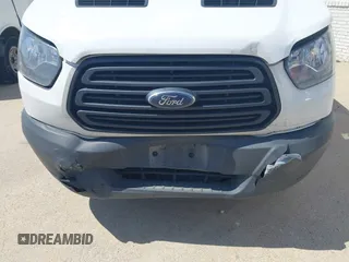 2019 Ford Transit z VIN 1FTYR1YG6KKA31664, wystawiony jako IAAI lot #42004855 z przebiegiem 132 828 mil mil oraz . Historia ofert i sprzedaży dostępna na DreamBid. Obrazek 6.