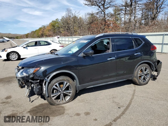2019 Nissan Rogue SV with VIN JN8AT2MV1KW381701, listed as a Copart auction lot 49676375 with 104,157 mi miles and Salvage Title. Bid and sale history available at carsss.com. Image 1.