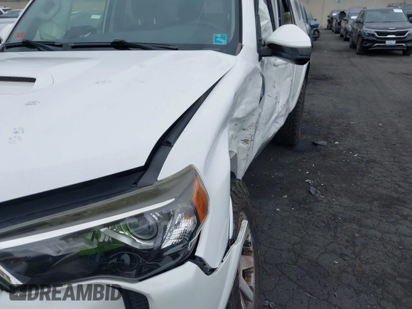 2015 Toyota 4Runner Limited with VIN JTEBU5JR6F5260370, listed as a IAAI auction lot 42180445 with 133,664 mi miles and . Bid and sale history available at DreamBid. Image 18.