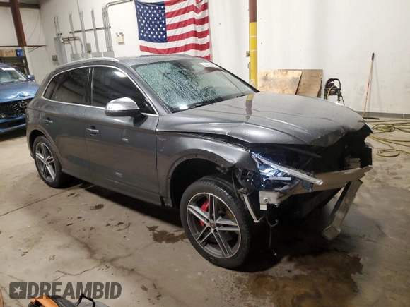 2018 Audi SQ5 Prestige with VIN WA1C4AFY6J2049563, listed as a Copart auction lot 84403604 with 88,589 mi miles and Salvage Title. Bid and sale history available at DreamBid. Image 4.