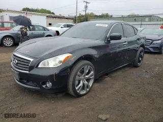 2013 Infiniti M37 with VIN JN1BY1AR7DM600777, listed as a Copart auction lot 73123544 with 82,204 mi miles and Salvage Title. Bid and sale history available at carsss.com. Image 1.