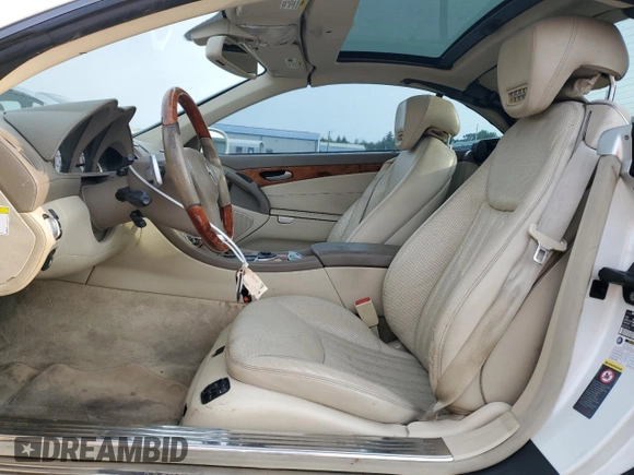 2009 Mercedes-Benz SL 550 с VIN WDBSK71F99F156772, выставлен на аукционе Copart как лот 59797315 с пробегом 88 390 миль миль и Списание • Salvage title. История ставок и продаж доступна на DreamBid. Изображение 7.