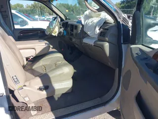 2000 Ford F-250 XL with VIN 1FTNW21S5YEA33171, listed as a IAAI auction lot 41480011 with Not provided miles and . Bid and sale history available at DreamBid. Image 5.