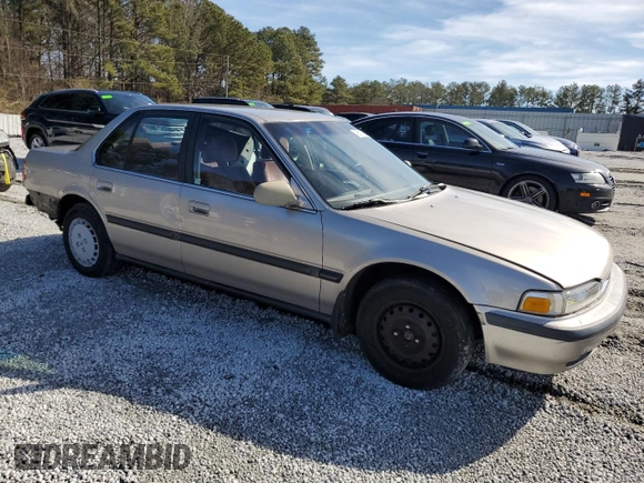 1991 Honda Accord LX with VIN JHMCB765XMC099044, listed as a Copart auction lot 42520935 with 165,870 mi miles and Salvage title. Bid and sale history available at DreamBid. Image 4.