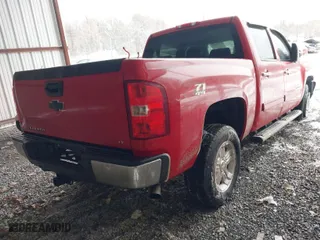 2012 Chevrolet Silverado 1500 LT with VIN 3GCPKSE7XCG237301, listed as a IAAI auction lot 41595958 with 181,857 mi miles. Bid and sale history available at carsss.com. Image 4.