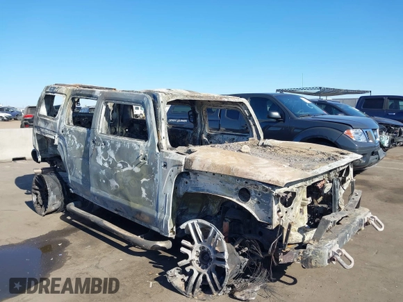 2008 Hummer H3 SUV Alpha with VIN 5GTEN13L288107673, listed as a IAAI auction lot 41271695 with 1 mi miles. Bid and sale history available at carsss.com. Image 1.