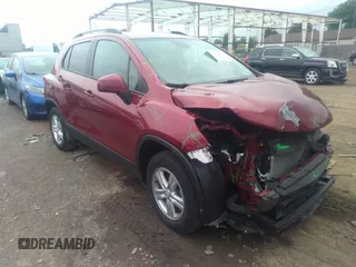 2021 Chevrolet Trax LT with VIN KL7CJPSM4MB367798, listed as a IAAI auction lot 37214815 with 17,642 mi miles. Bid and sale history available at carsss.com. Image 1.