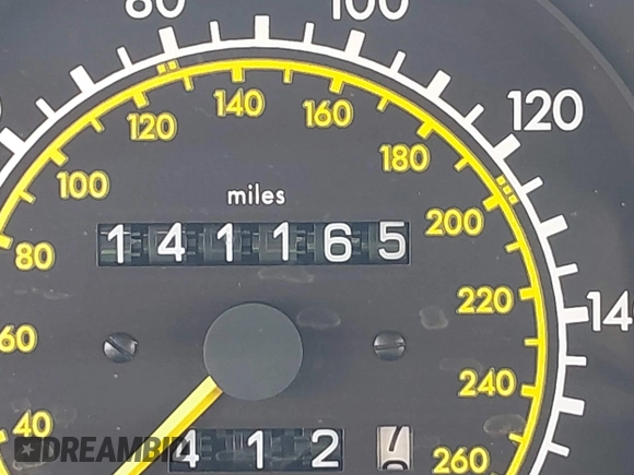 1989 Mercedes-Benz 560 with VIN WDBCA39D7KA436793, listed as a IAAI auction lot 42190980 with 141,165 mi miles and . Bid and sale history available at DreamBid. Image 13.