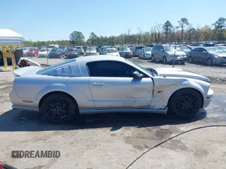 2006 Ford Mustang GT Deluxe with VIN 1ZVFT82H065247658, listed as a IAAI auction lot 41930064 with 167,308 mi miles and . Bid and sale history available at carsss.com. Image 13.