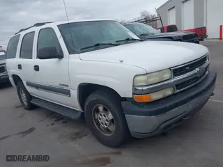 2003 Chevrolet Tahoe Z71 with VIN 1GNEK13T03R247814, listed as a IAAI auction lot 41026670 with 143,990 mi miles. Bid and sale history available at carsss.com. Image 1.