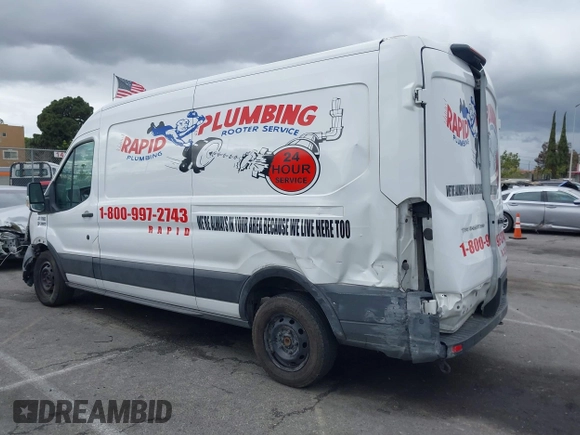 2021 Ford Transit Cargo z VIN 1FTBR1C87MKA81434, wystawiony jako IAAI lot #41759890 z przebiegiem 221 227 mil mil oraz . Historia ofert i sprzedaży dostępna na DreamBid. Obrazek 14.