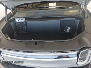 2025 Rivian R1S Adventure z VIN 7PDSGBBA9SN052652, wystawiony jako Copart lot #51659315 z przebiegiem 4012 mil mil oraz Szkody całkowita. Historia ofert i sprzedaży dostępna na DreamBid. Obrazek 14.