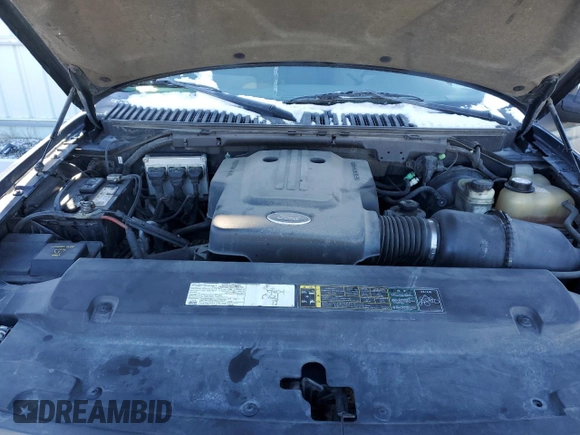 2004 Ford Expedition XLT with VIN 1FMPU16W24LB62877, listed as a Copart auction lot 88953725 with 154,748 mi miles and Salvage Title. Bid and sale history available at carsss.com. Image 12.