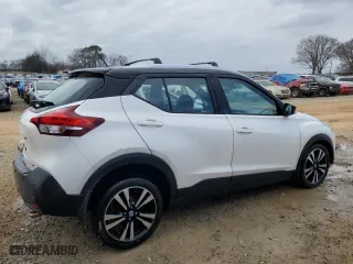 2020 Nissan Kicks SV with VIN 3N1CP5CVXLL528426, listed as a Copart auction lot 43750725 with 72,374 mi miles and Salvage Title. Bid and sale history available at carsss.com. Image 3.