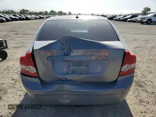 2005 Volvo S40 с VIN YV1MS390052070863, выставлен на аукционе Copart как лот 53854165 с пробегом 172 266 миль миль и Списание • Salvage title. История ставок и продаж доступна на DreamBid. Изображение 6.