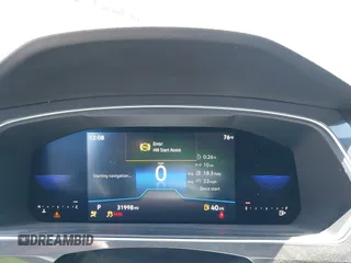 2022 Volkswagen Tiguan SE R-Line Black with VIN 3VVCB7AX3NM073218, listed as a IAAI auction lot 42254388 with 31,998 mi miles and . Bid and sale history available at DreamBid. Image 7.