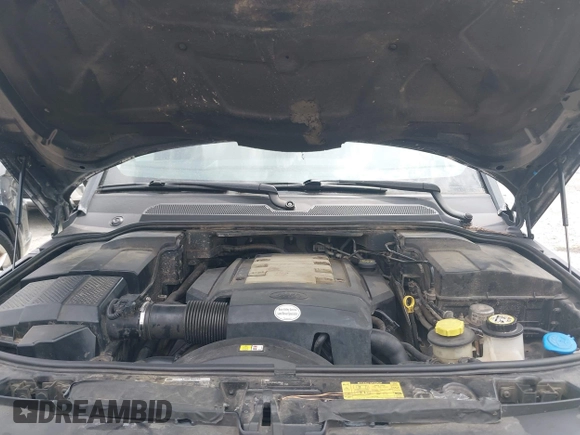 2008 Land Rover LR3 HSE with VIN SALAG25478A446300, listed as a IAAI auction lot 42488233 with 181,990 mi miles and . Bid and sale history available at DreamBid. Image 10.