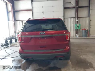 2019 Ford Explorer XLT with VIN 1FM5K7D84KGA27717, listed as a IAAI auction lot 41281945 with 134,956 mi miles. Bid and sale history available at carsss.com. Image 17.