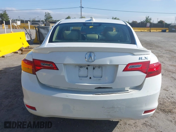 2013 Acura ILX Technology z VIN 19VDE1F73DE018446, wystawiony jako IAAI lot #42486503 z przebiegiem 76 249 mil mil oraz . Historia ofert i sprzedaży dostępna na DreamBid. Obrazek 16.