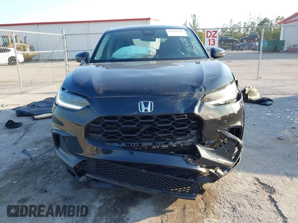 2024 Honda HR-V LX with VIN 3CZRZ1H39RM756514, listed as a IAAI auction lot 41530795 with 10,013 mi miles. Bid and sale history available at carsss.com. Image 6.