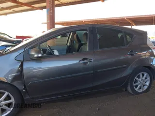2014 Toyota Prius One with VIN JTDKDTB38E1572456, listed as a IAAI auction lot 41975766 with 88,075 mi miles and . Bid and sale history available at DreamBid. Image 13.