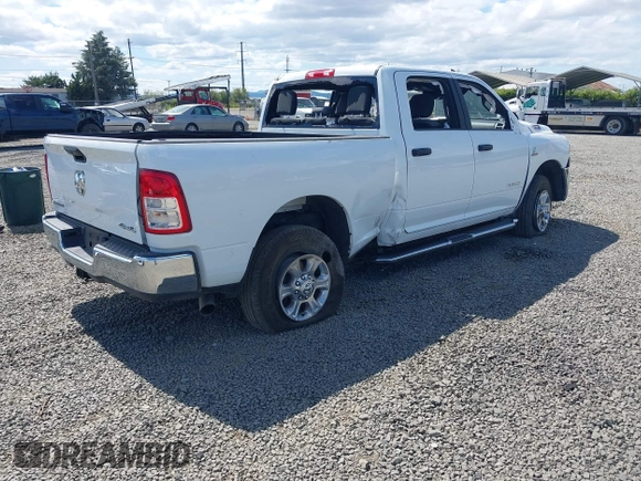 2024 Ram 2500 Big Horn z VIN 3C6UR5DL5RG303820, wystawiony jako IAAI lot #42615583 z przebiegiem 14 564 mil mil oraz . Historia ofert i sprzedaży dostępna na DreamBid. Obrazek 4.