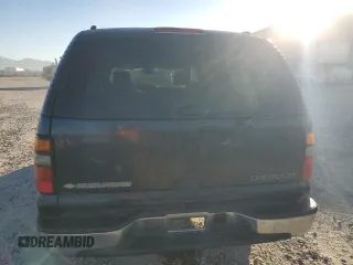2005 Chevrolet Suburban LS with VIN 3GNFK16Z55G159557, listed as a Copart auction lot 77632254 with 317,671 mi miles and Clean Title. Bid and sale history available at carsss.com. Image 6.