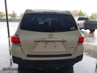 2013 Toyota Highlander with VIN 5TDBK3EH4DS198524, listed as a IAAI auction lot 41924896 with 148,893 mi miles. Bid and sale history available at carsss.com. Image 16.