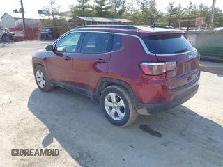 2020 Jeep Compass Latitude with VIN 3C4NJCBB1LT169941, listed as a IAAI auction lot 41785618 with 200,963 mi miles and . Bid and sale history available at DreamBid. Image 3.