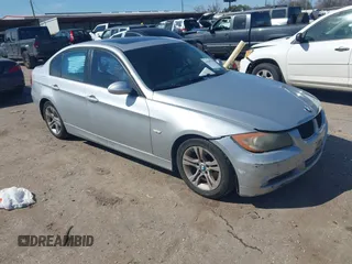 2008 BMW 3 Series 328i with VIN WBAVA37598NL56755, listed as a IAAI auction lot 41668770 with 170,122 mi miles. Bid and sale history available at carsss.com. Image 1.