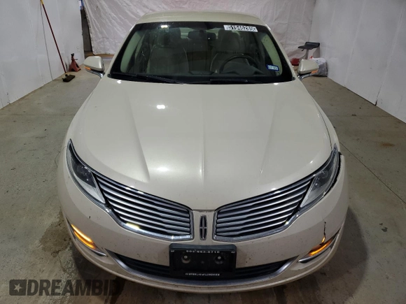 2014 Lincoln MKZ with VIN 3LN6L2G96ER826419, listed as a Copart auction lot 51946285 with 144,019 mi miles and Clean Title. Bid and sale history available at DreamBid. Image 5.