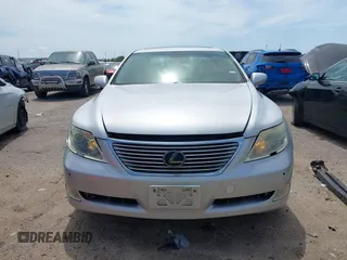2007 Lexus LS 460 L with VIN JTHGL46F975020154, listed as a IAAI auction lot 42369197 with 136,158 mi miles and . Bid and sale history available at DreamBid. Image 12.